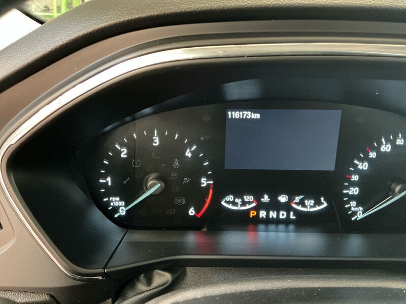 Ford Focus Turnier 1.5 EB Titanium Navi LED AHK 8