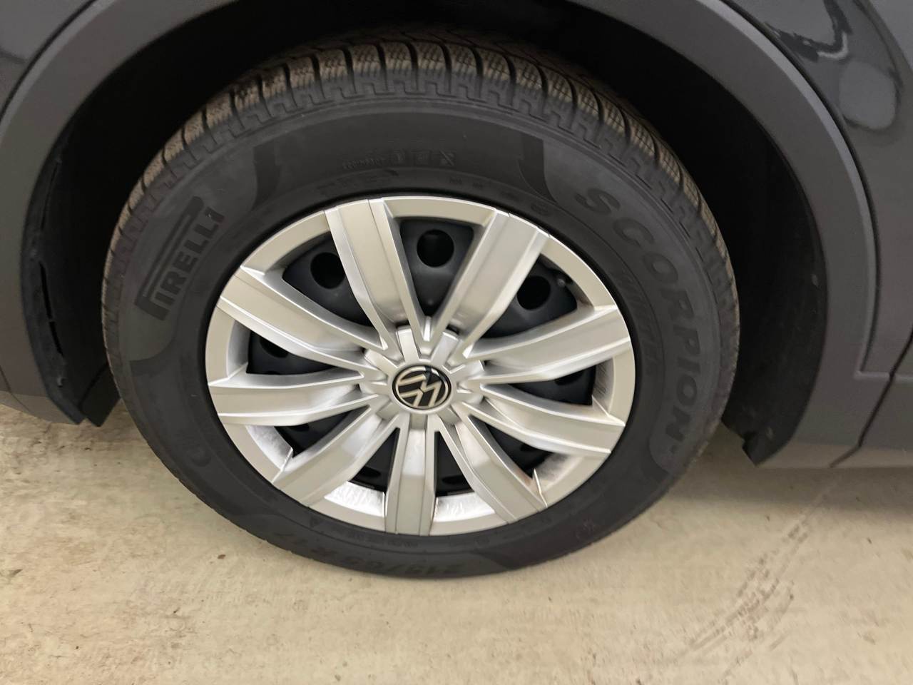 Volkswagen Tiguan 2.0 TDI Life NAVI LED SHZ PDC AHK 11