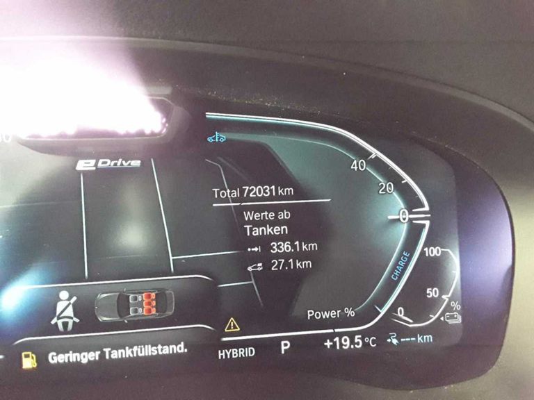 BMW 530e Touring Leder AHK 8