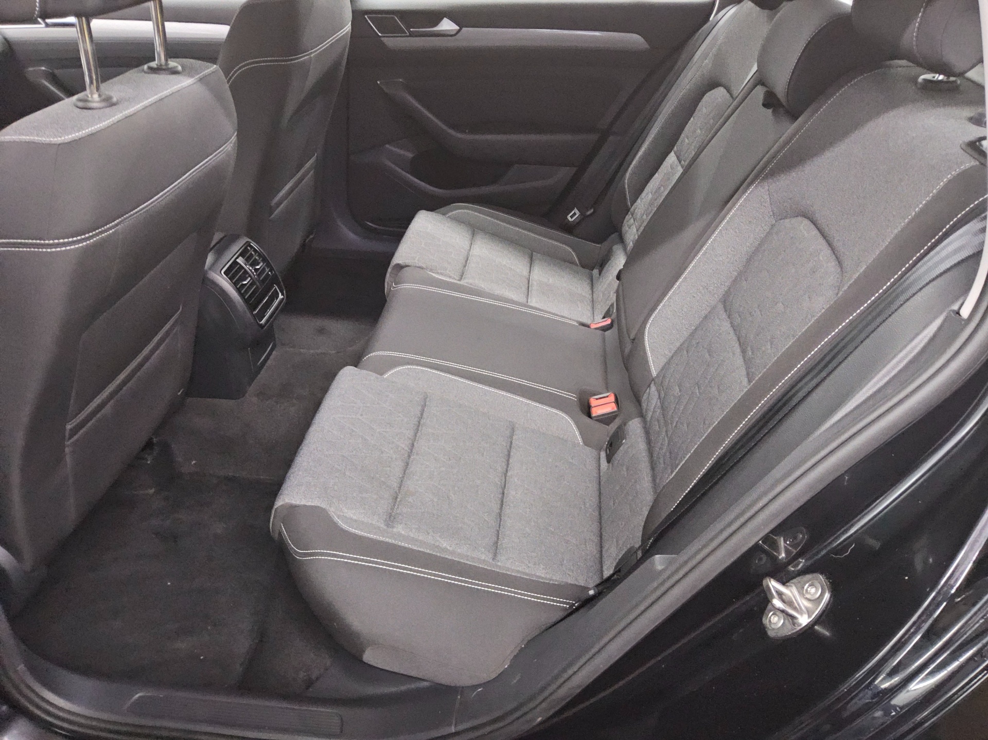 Volkswagen Passat Var. GTE 1.4 TSI Navi Matrix-LED RFK ACC 13