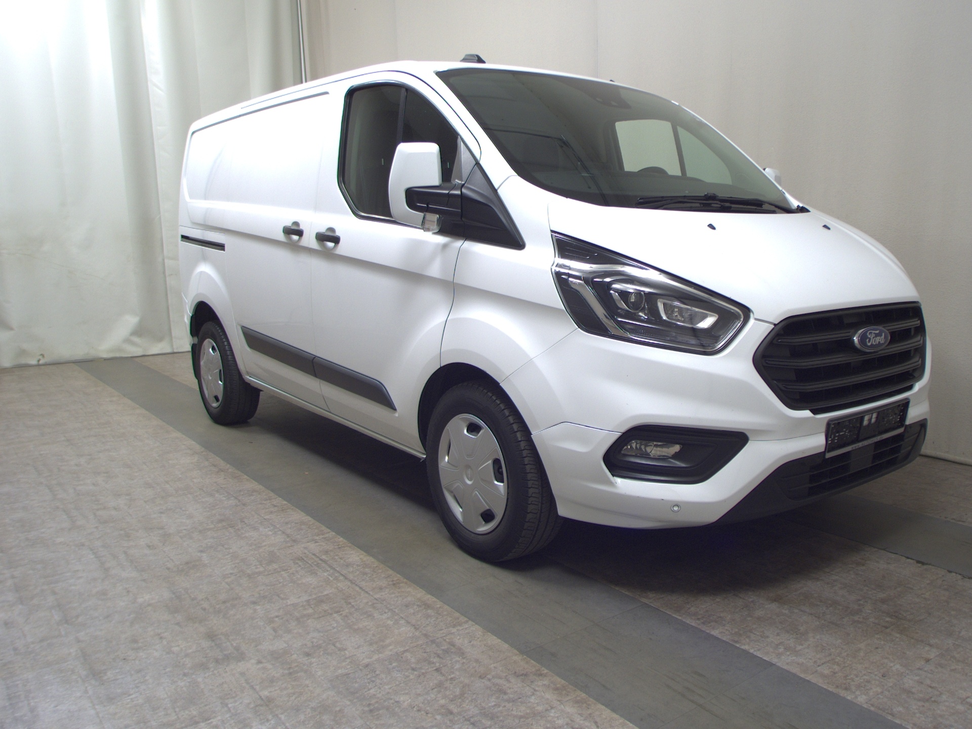 Ford Transit Custom 2.0 TDCi Trend Regale NAVI STHZG 3