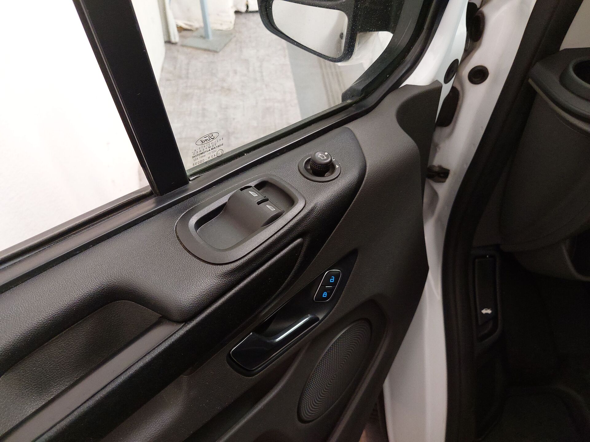 Ford Transit Custom 2.0 TDCi Trend Regale NAVI STHZG 14