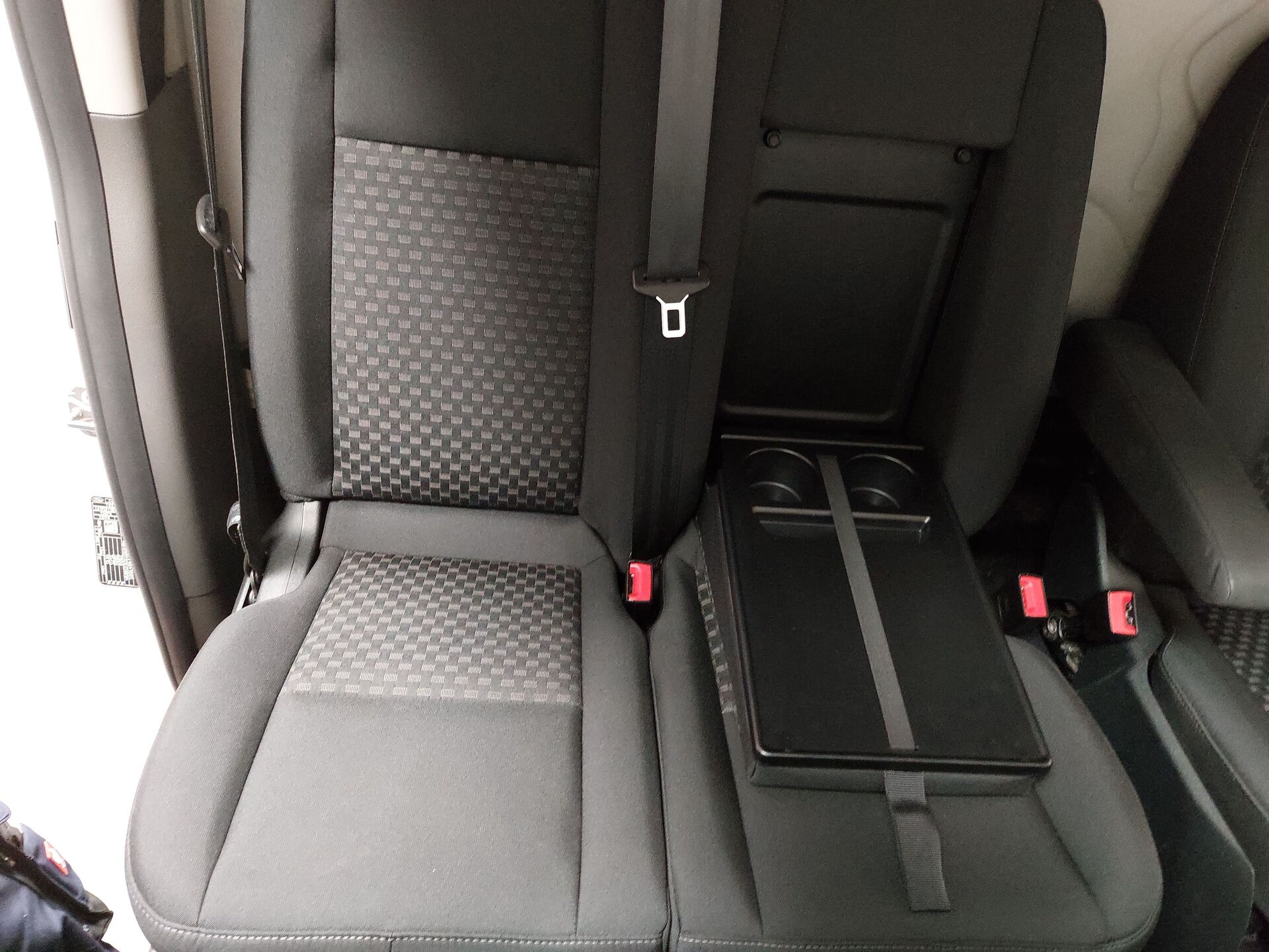 Ford Transit Custom 2.0 TDCi Trend Regale NAVI STHZG 18