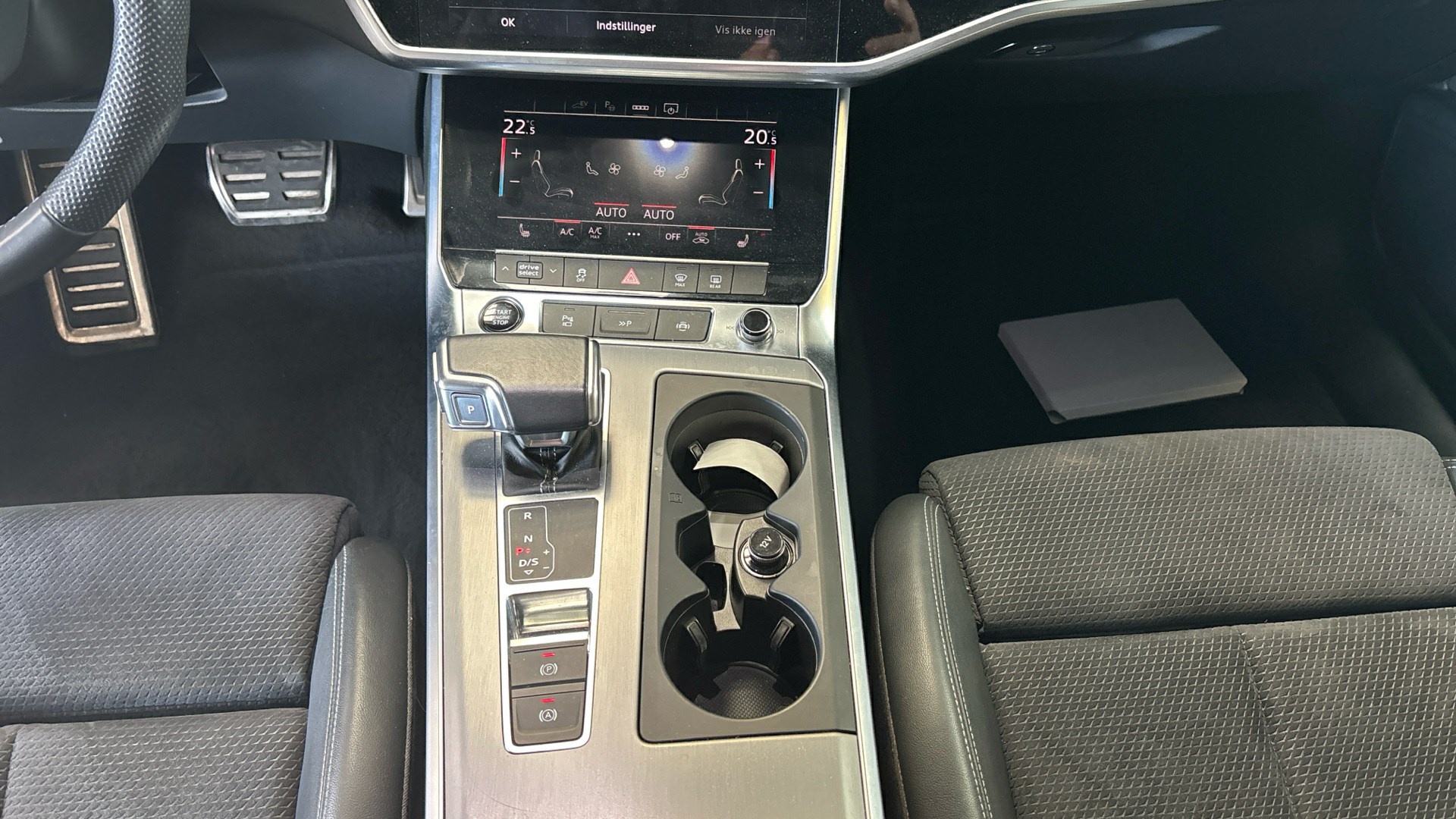 Audi A6 Avant 55 TFSI e Qu. S-Line NAVI SPORTSITZE KLIMAAUT LED RADIO 7