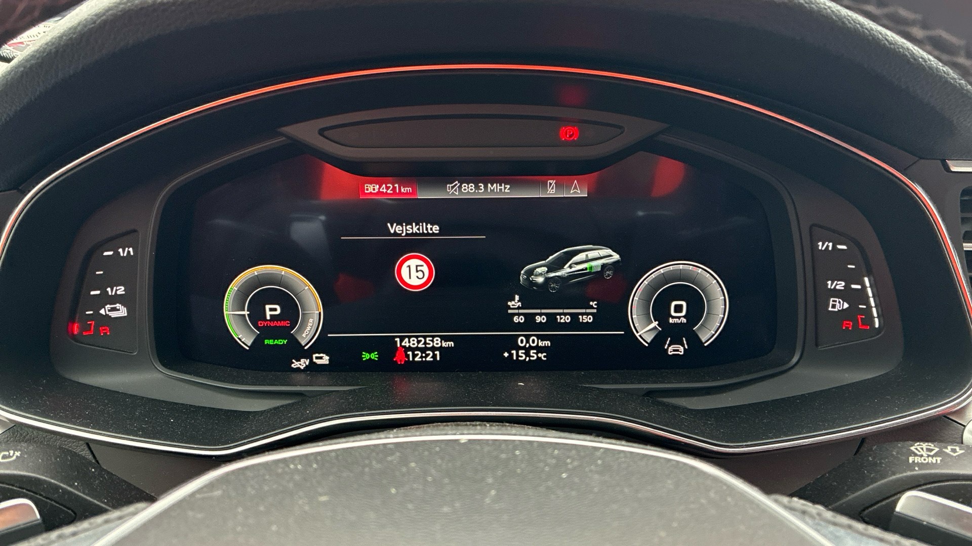 Audi A6 Avant 55 TFSI e Qu. S-Line NAVI SPORTSITZE KLIMAAUT LED RADIO 8