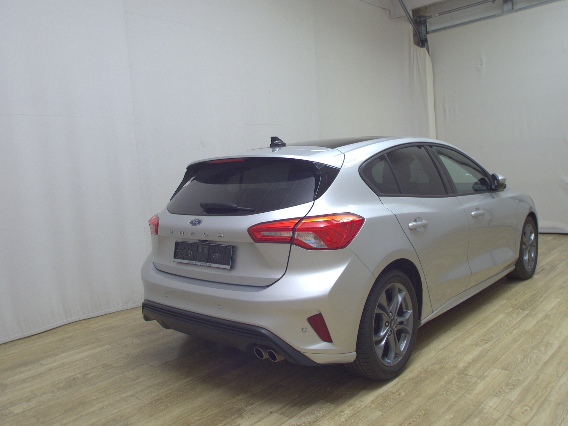 Ford Focus 1.5 EB ST-Line Navi LED Pano B&O RFK 4