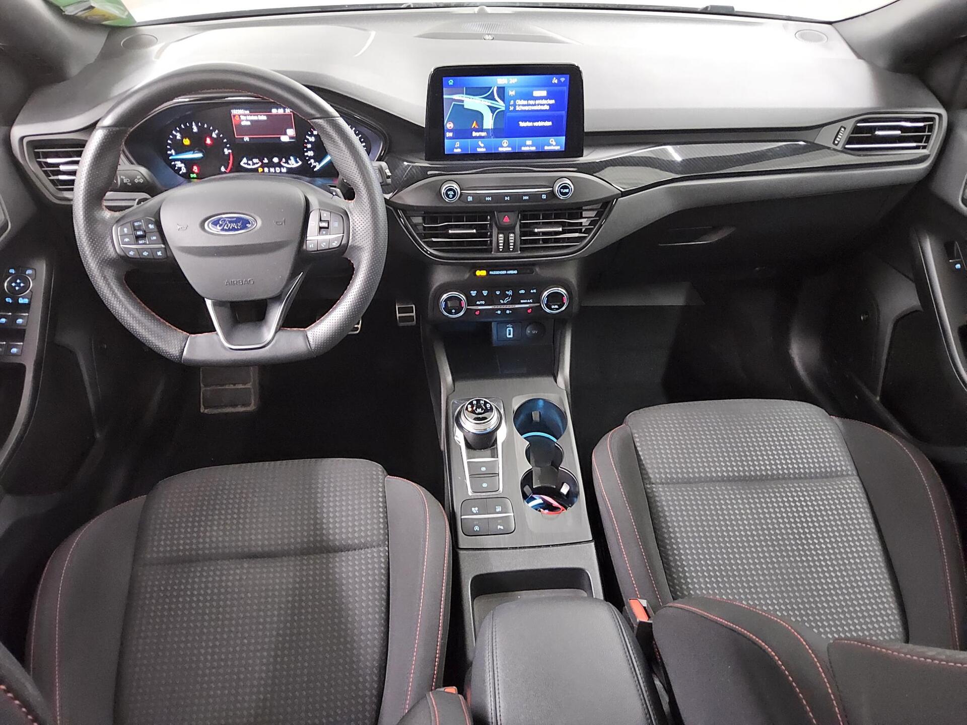 Ford Focus 1.5 EB ST-Line Navi LED Pano B&O RFK 5