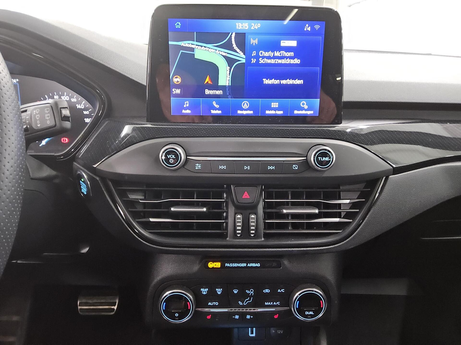 Ford Focus 1.5 EB ST-Line Navi LED Pano B&O RFK 7