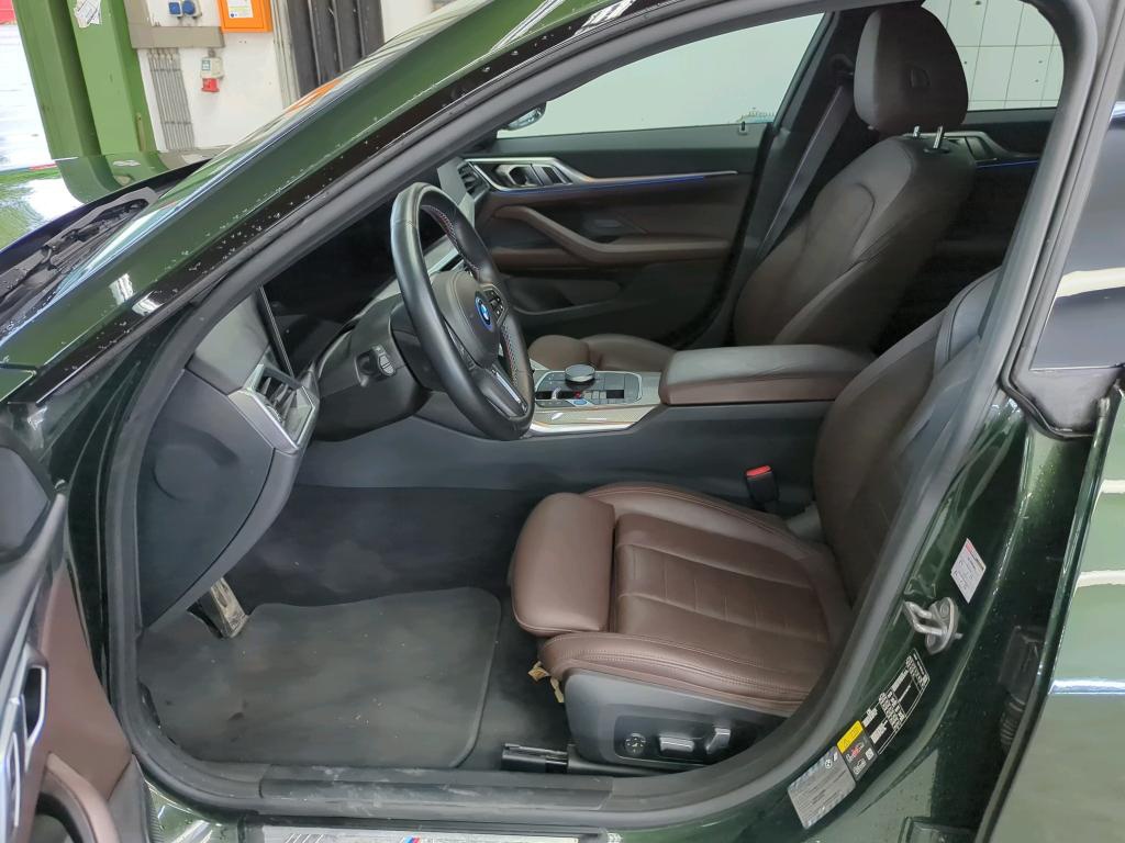 BMW i4 e LEDER LED GSD SHZ PDC 6