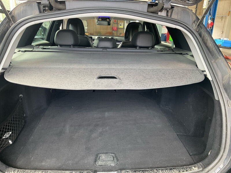 Mercedes-Benz C 220 T d Avantgarde T-Leder Navi LED MBUX 10