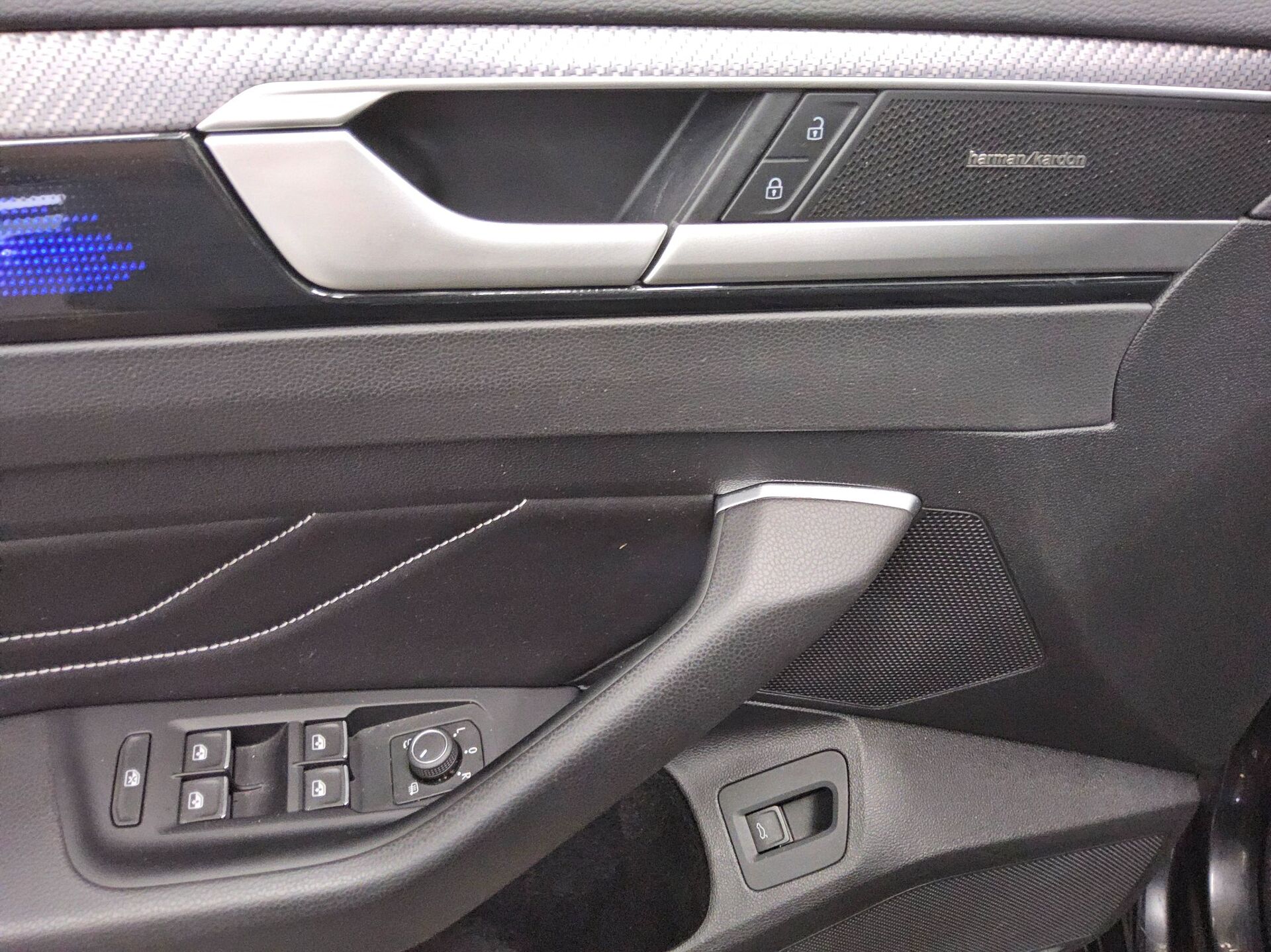 Volkswagen Arteon 2.0 TSI R-Line Navi LED ACC HuD H-K AHK 10