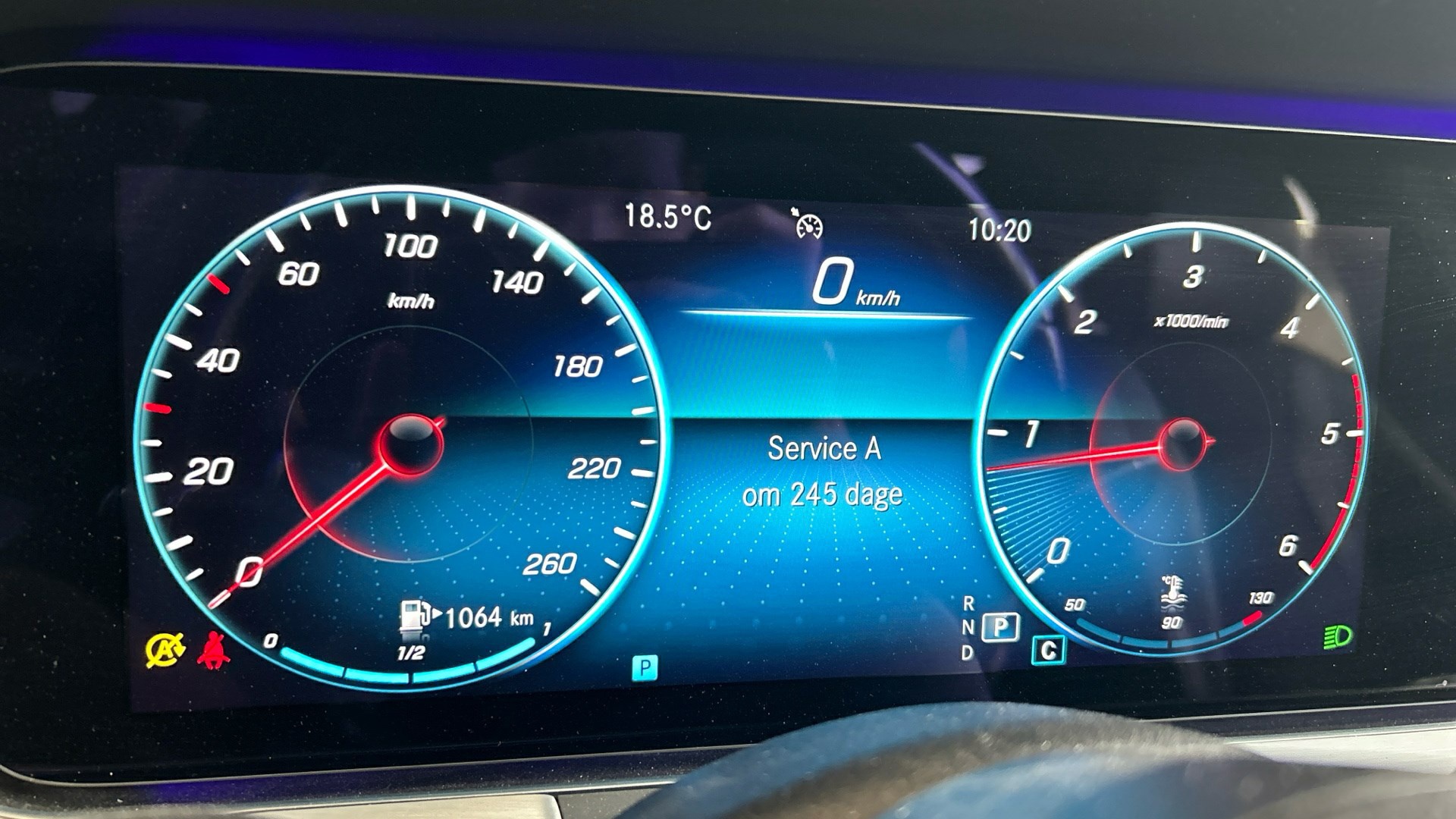 Mercedes-Benz E 220 T d AMG-Line AMG-LINE LEDER NAVI SPORTSITZE KLIMAAUT 9