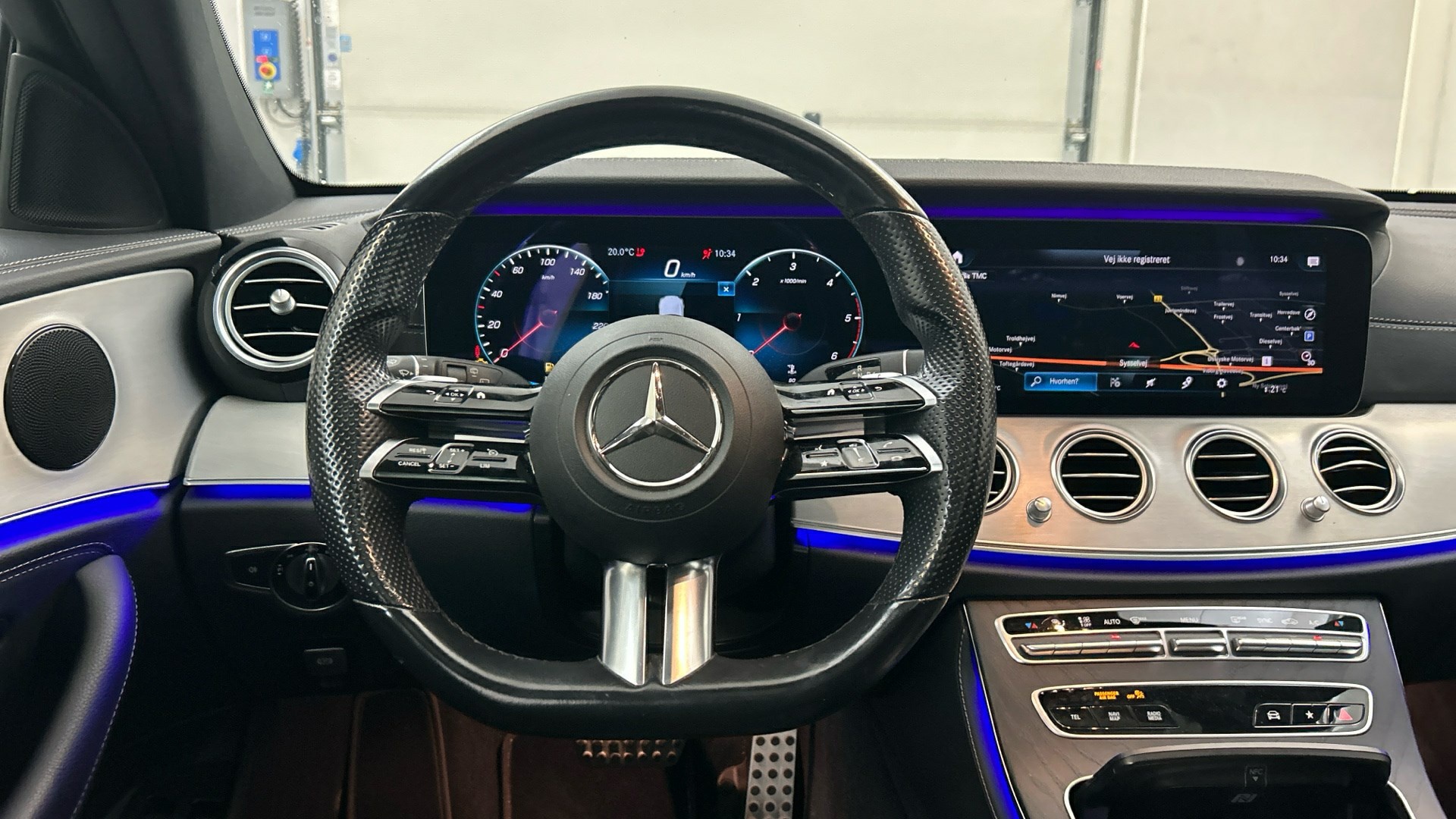 Mercedes-Benz E 220 T d AMG-Line AMG-LINE LEDER NAVI SPORTSITZE KLIMAAUT 7