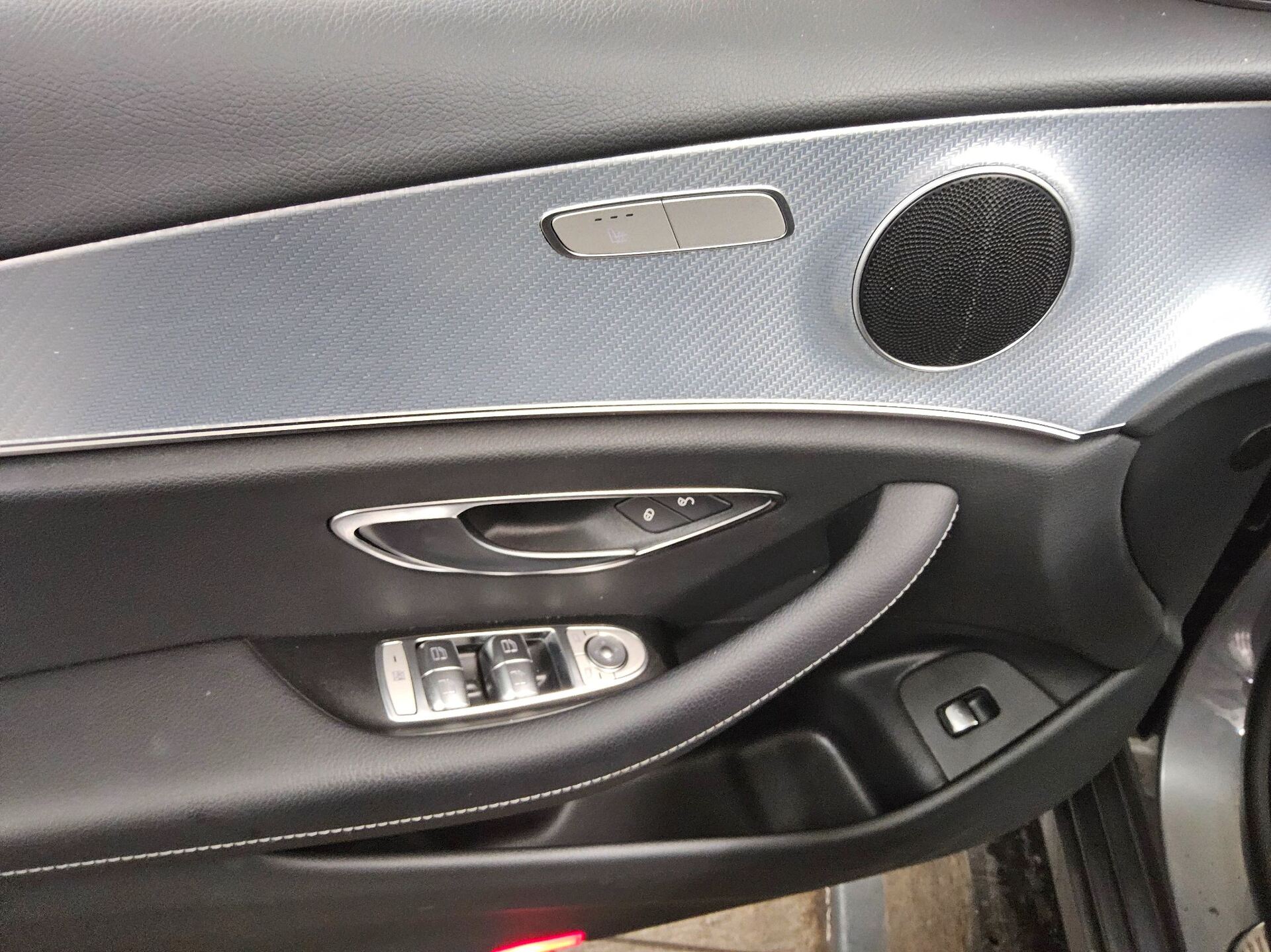 Mercedes-Benz E 220 T d 4M Avantgarde Navi LED Widsrcn Pano AHK RFK 10
