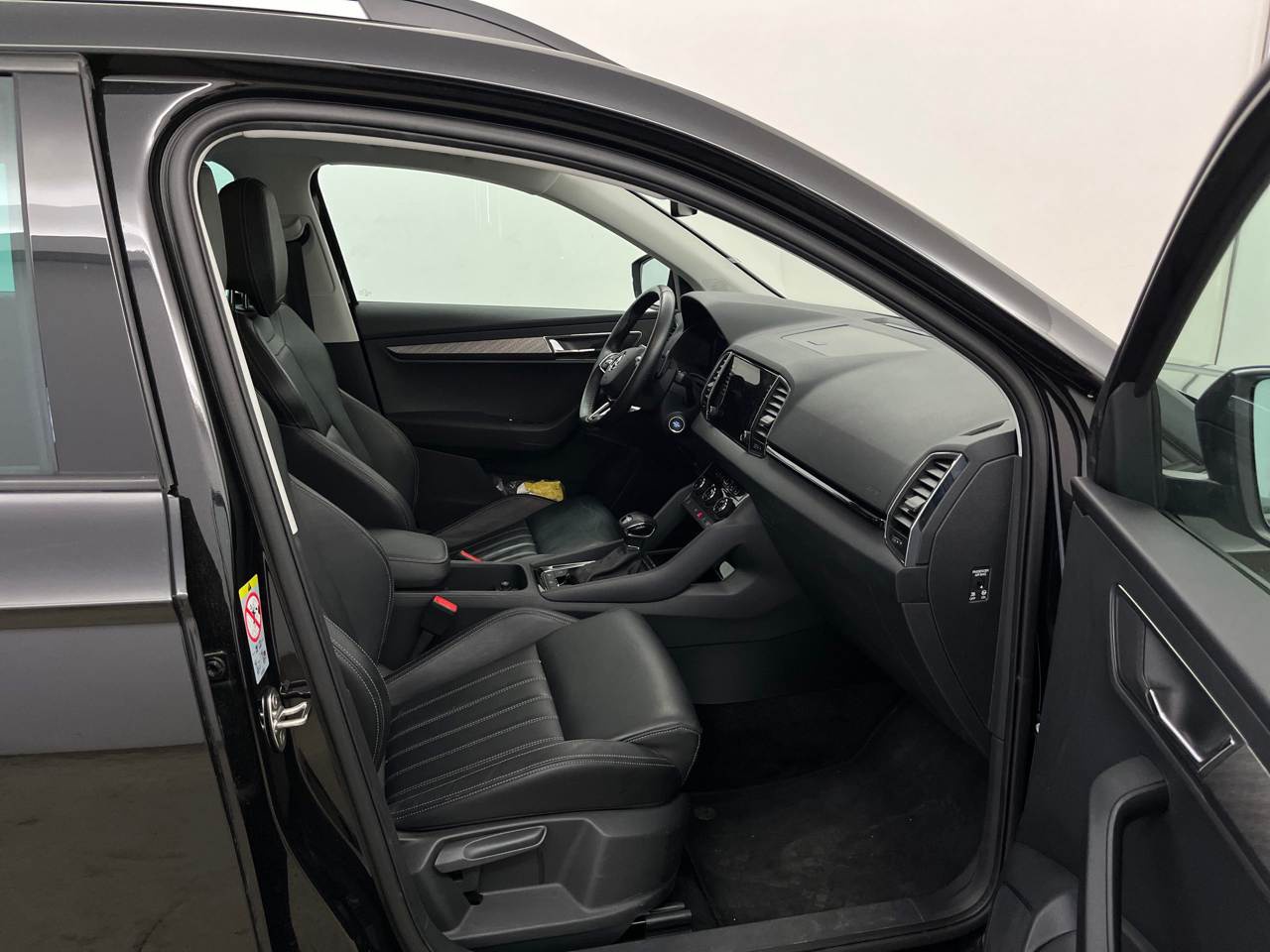 Skoda Karoq 2.0 TDI Style Navi LED VC Leder RFK 7