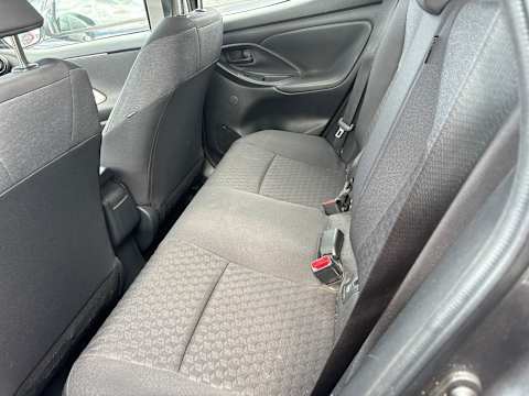 Toyota Yaris 1.5 VVT-I Team D NAVI RFK LED 8