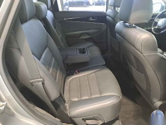 Kia Sorento 2.2 CRDI 4WD Platinum ÜANO AHK 360° 6
