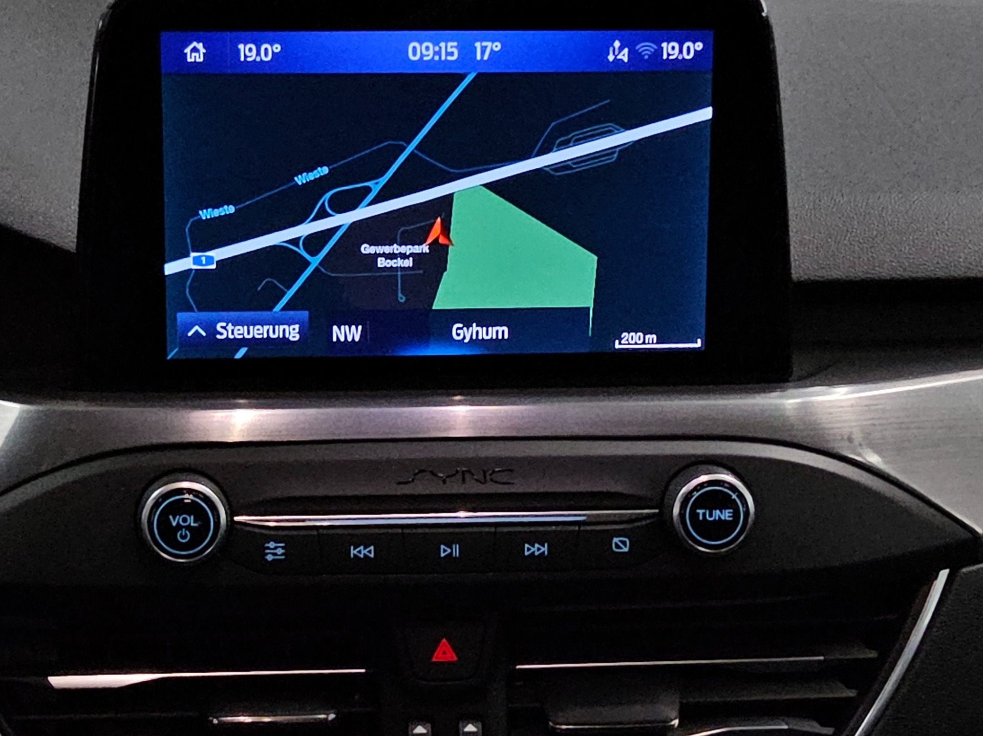 Ford Focus Turnier 1.5 EB Titanium NAVI KLIMAAUT LED SHZ PDC 7