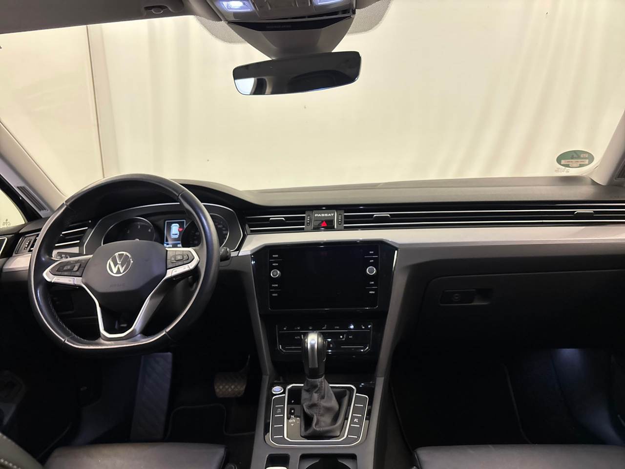 Volkswagen Passat Variant 2.0 TDI Business LEDER NAVI SHZ ACC AHK 5