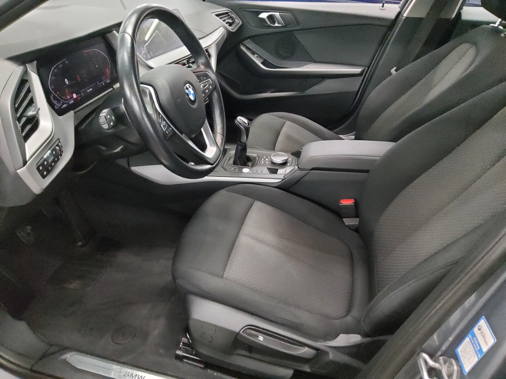 BMW 116d Advantage Navi LED LC-Pro PDC SHZ 9