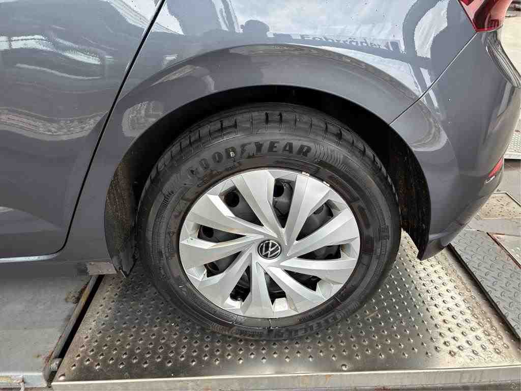 Volkswagen Polo 1.0 Life PDC LED Dc 12