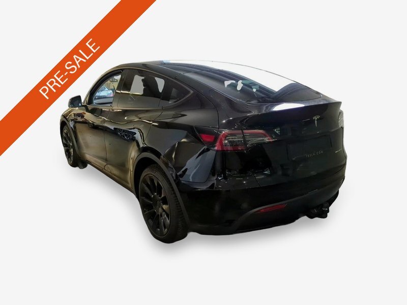 Tesla Model Y Long Range AWD Navi LED Pano Leder AHK 4