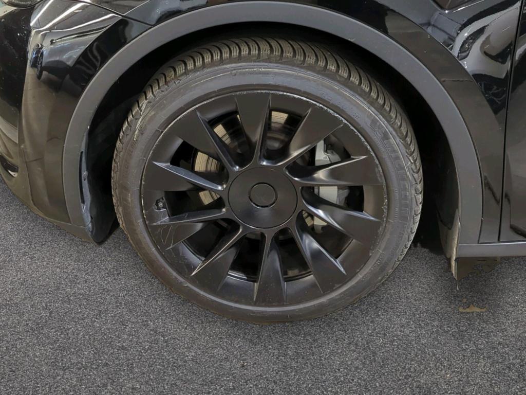 Tesla Model Y Long Range AWD Navi LED Pano Leder AHK 12