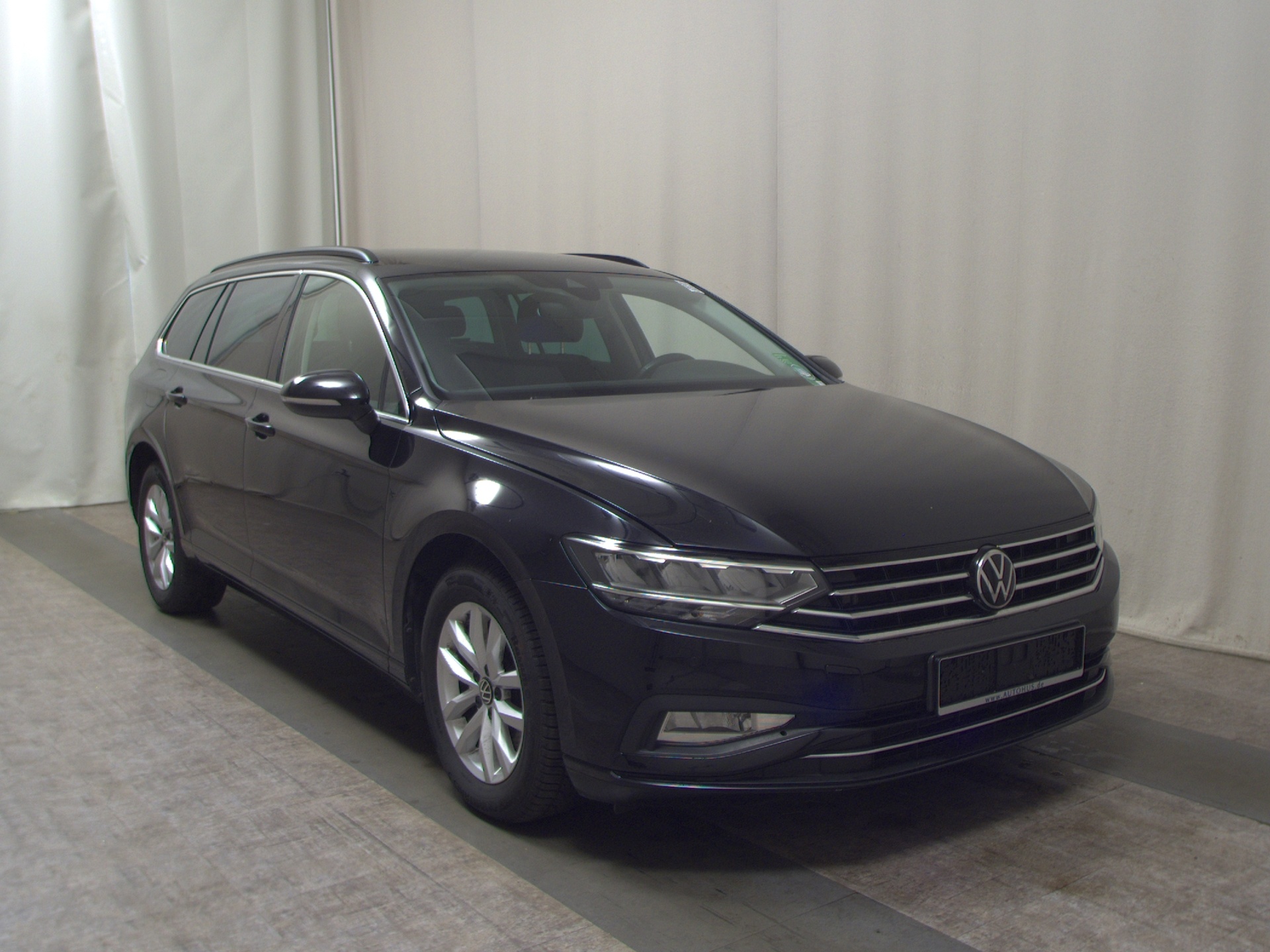 Volkswagen Passat Variant 2.0 TDI Navi LED PDC Shz AHK 3