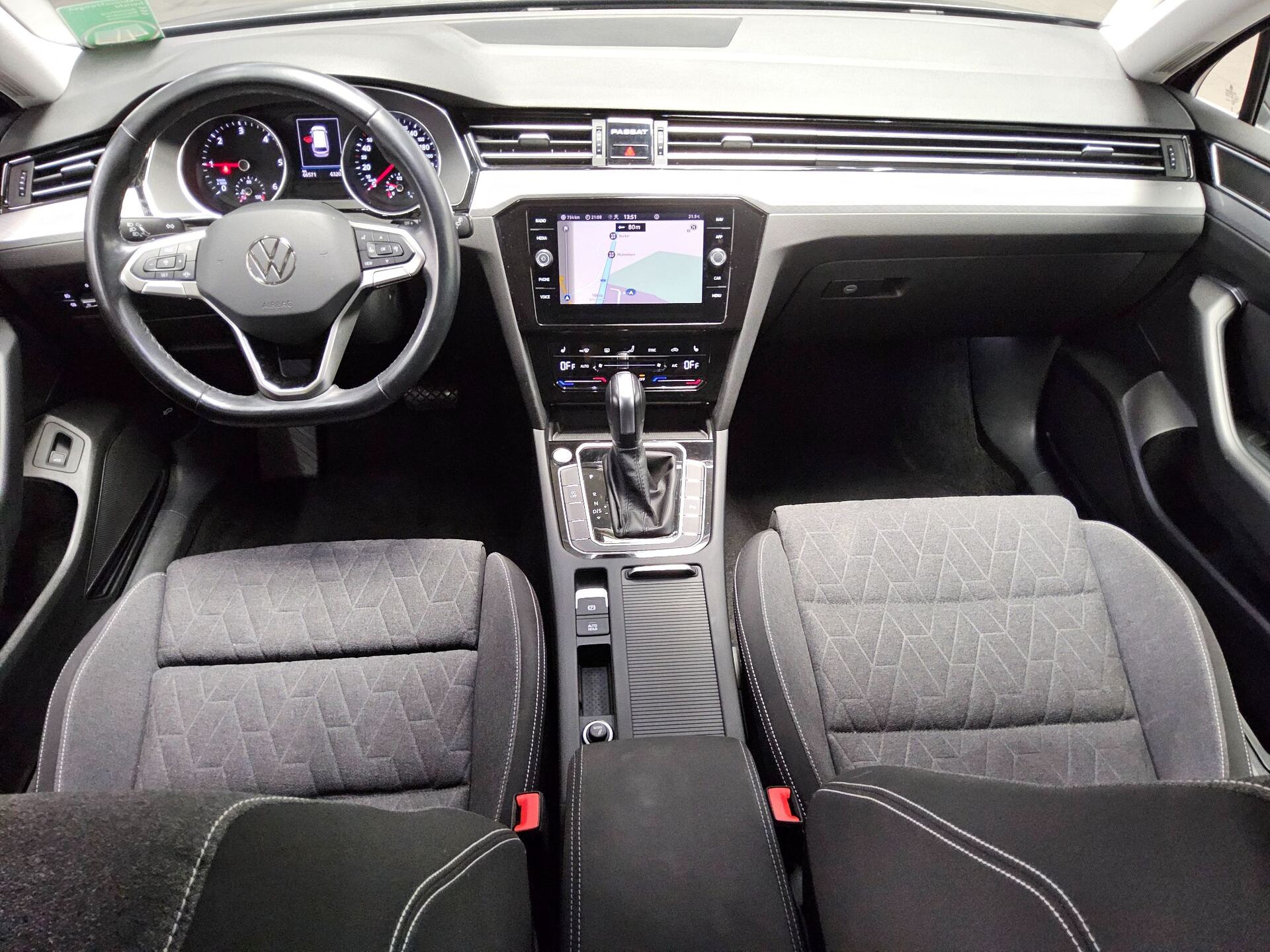 Volkswagen Passat Variant 2.0 TDI Navi LED PDC Shz AHK 5