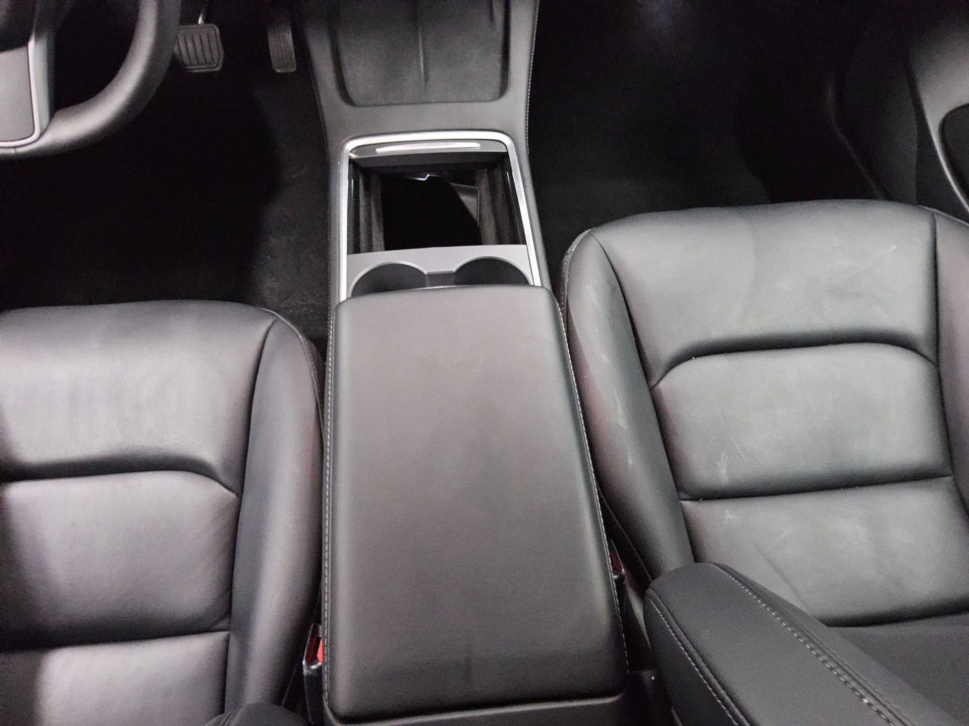 Tesla Model 3 Long Range AWD Navi LED Pano Leder AHK 6