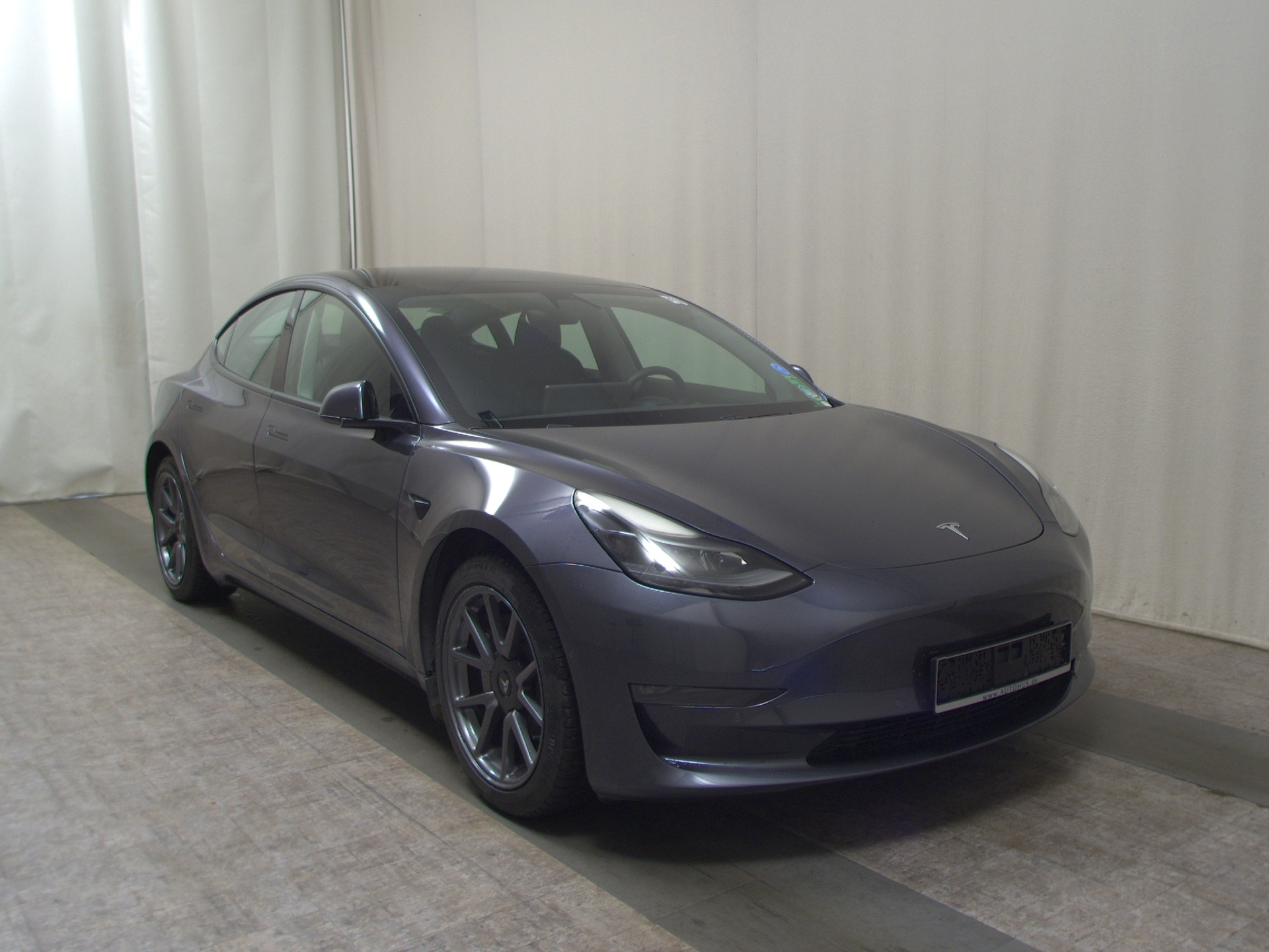 Tesla Model 3 Long Range AWD Navi LED Pano Leder AHK 3