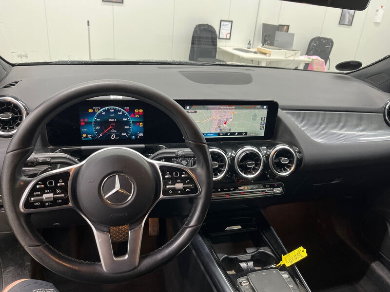 Mercedes-Benz GLA 220 d Progressive NAVI KLIMAAUT LED SHZ PDC 11