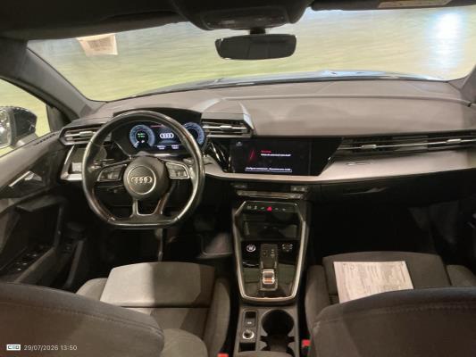 Audi A3 Sportback S-Line NAVI SPORTSITZE KLIMAAUT LED RADIO 5