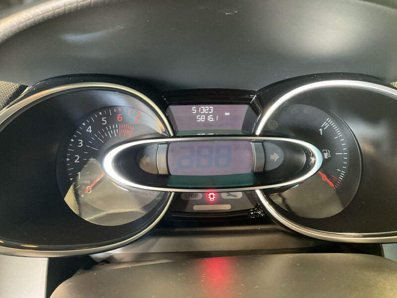 Renault Clio 1.0 RADIO TEMPO 6
