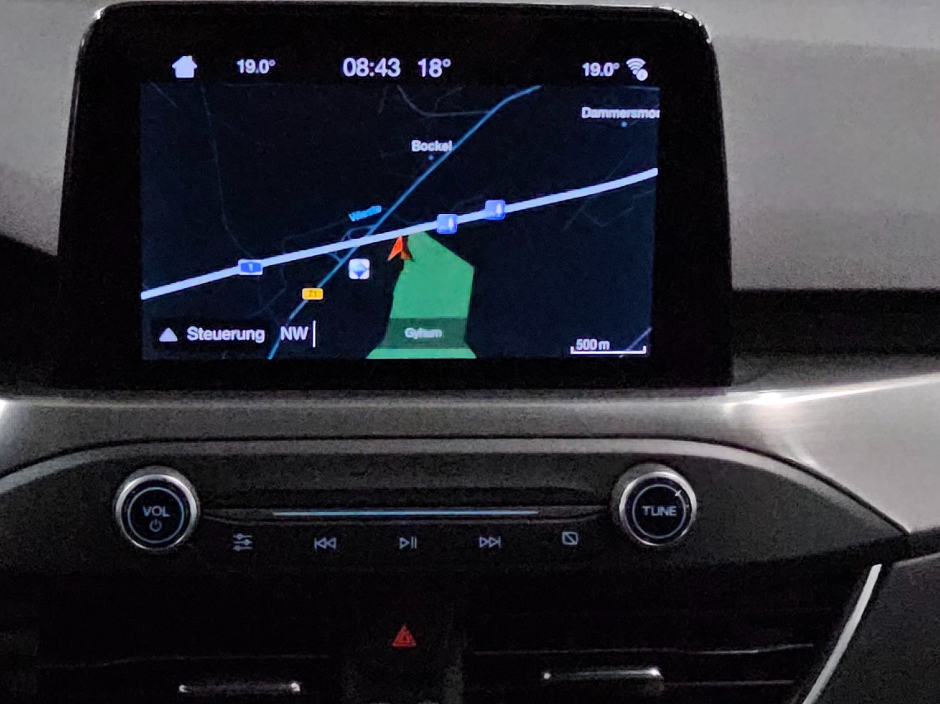 Ford Focus Turnier 1.5 EB Titanium NAVI KLIMAAUT LED SHZ PDC 7