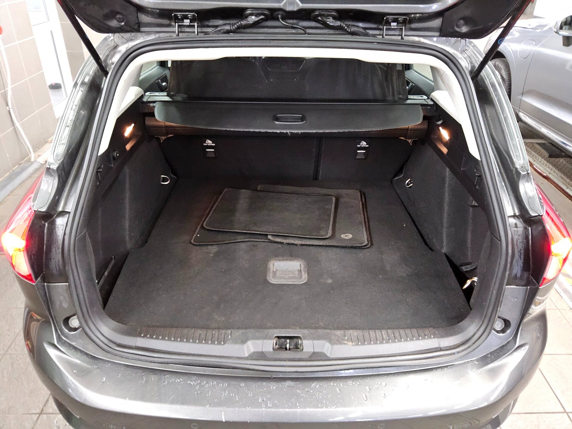 Ford Focus Turnier 1.5 EB Titanium NAVI KLIMAAUT LED SHZ PDC 11
