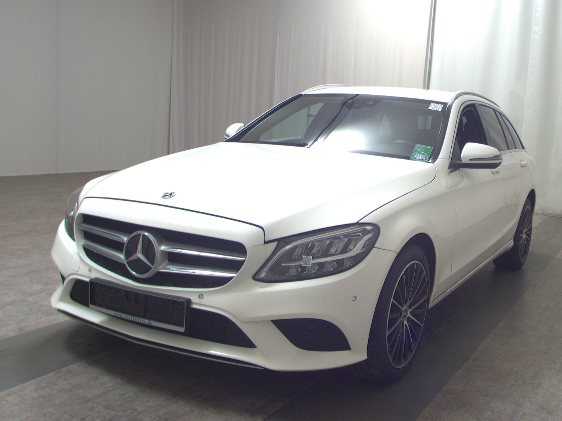 Mercedes-Benz C 220 T d Avantgarde T-Leder Navi LED Shz PDC 2