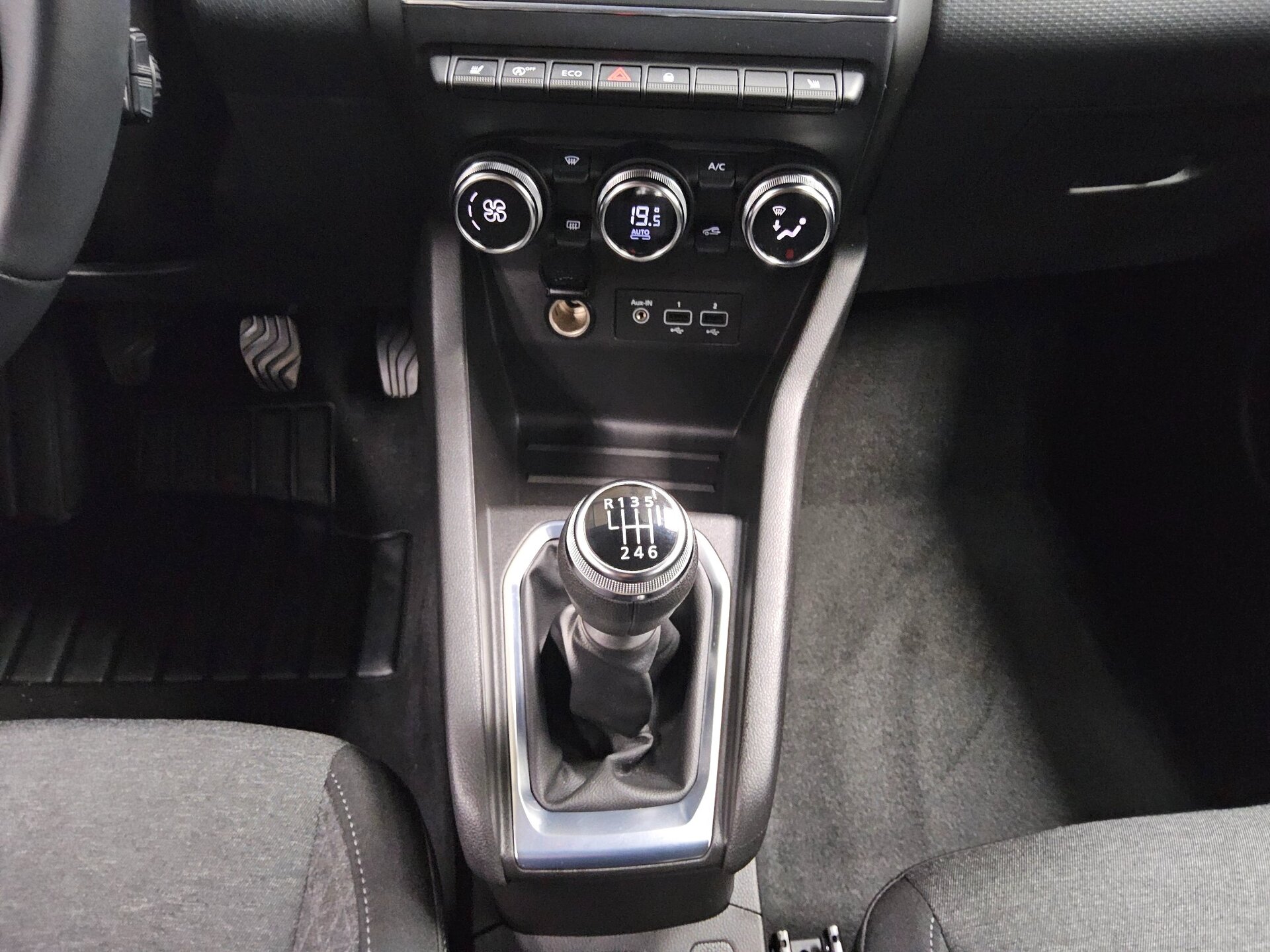 Renault Clio 1.0 Navi LED 6