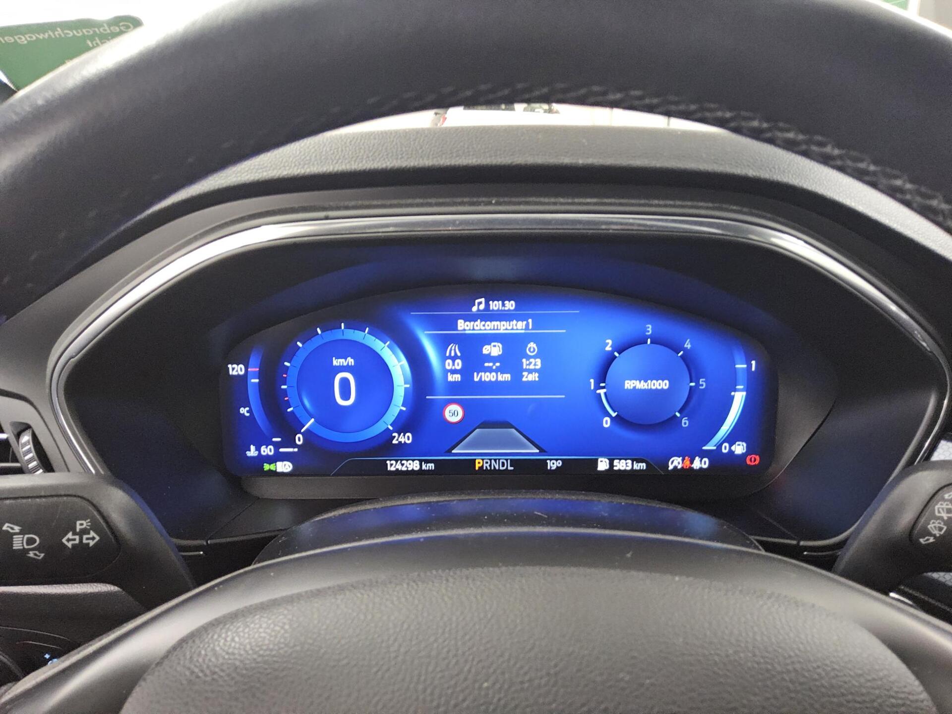 Ford Focus Turnier 2.0 EB Active X Navi LED ACC RFK 8