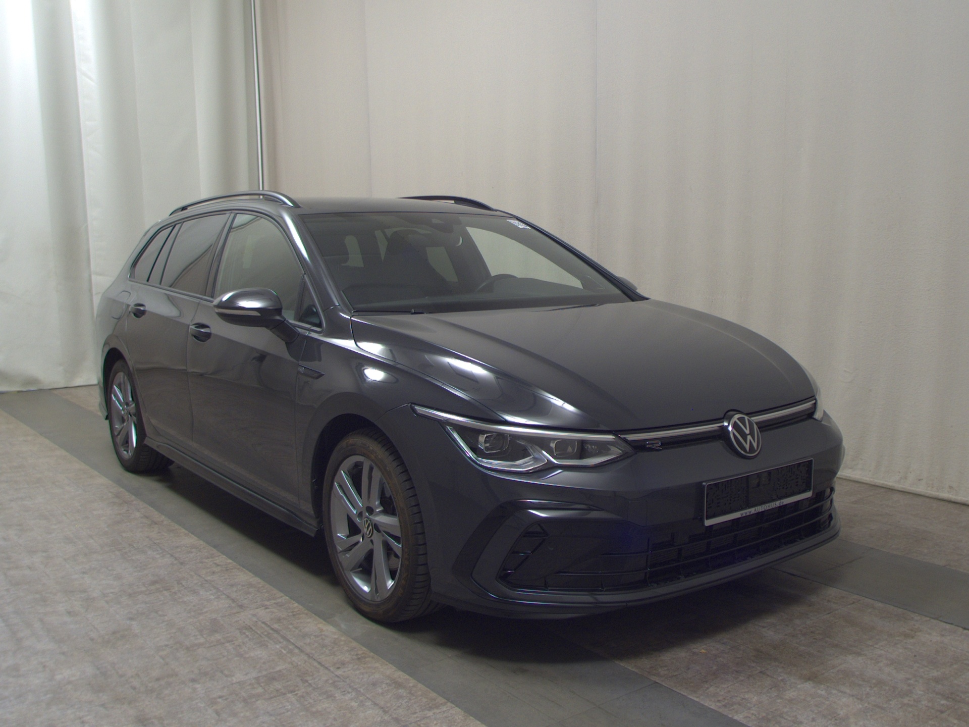 Volkswagen Golf Var. 2.0 TDI R-Line NAVI LED SPORTSITZE SHZ PDC 3