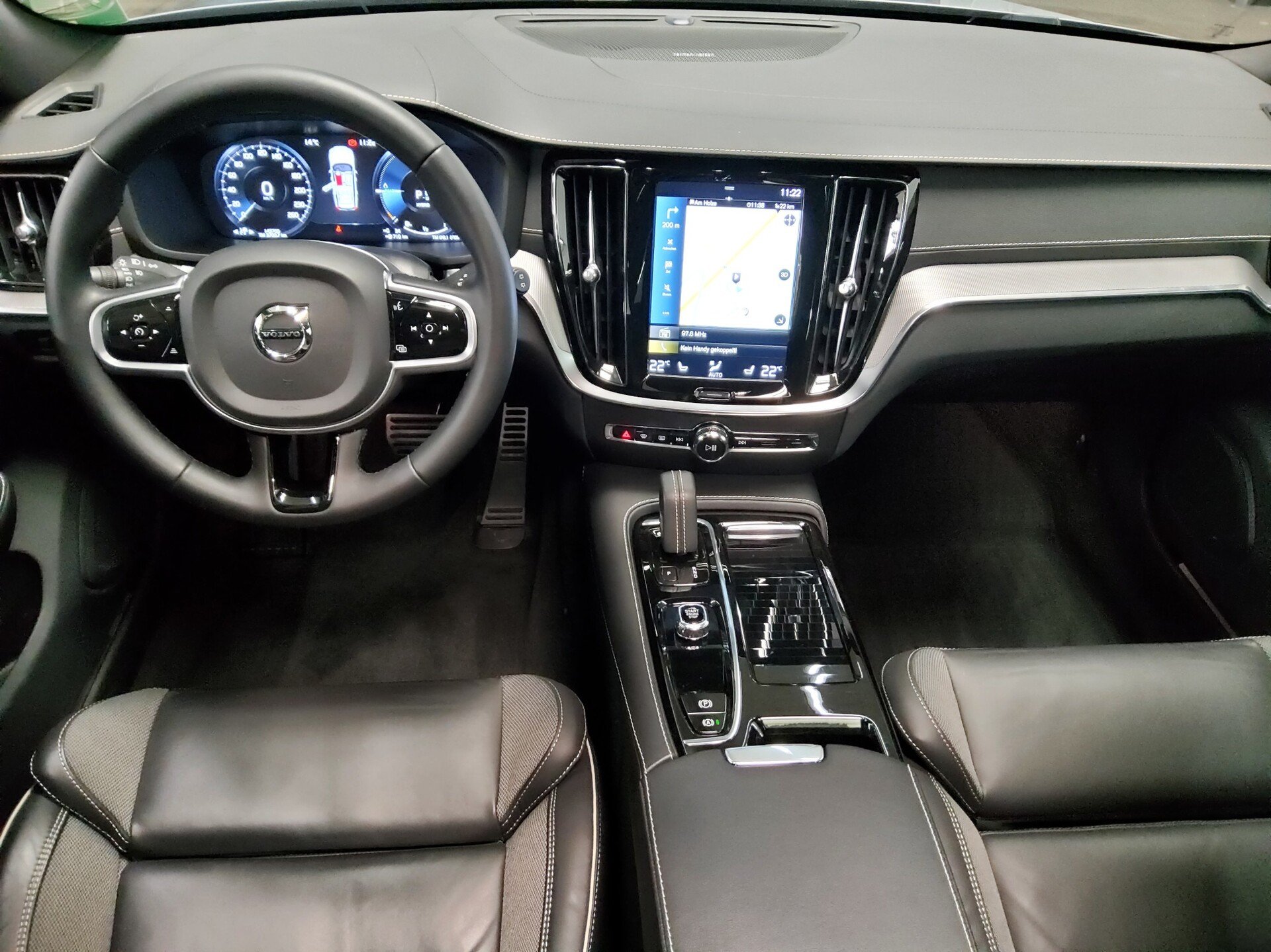Volvo V60 T6 R-Design Leder Navi LED 5