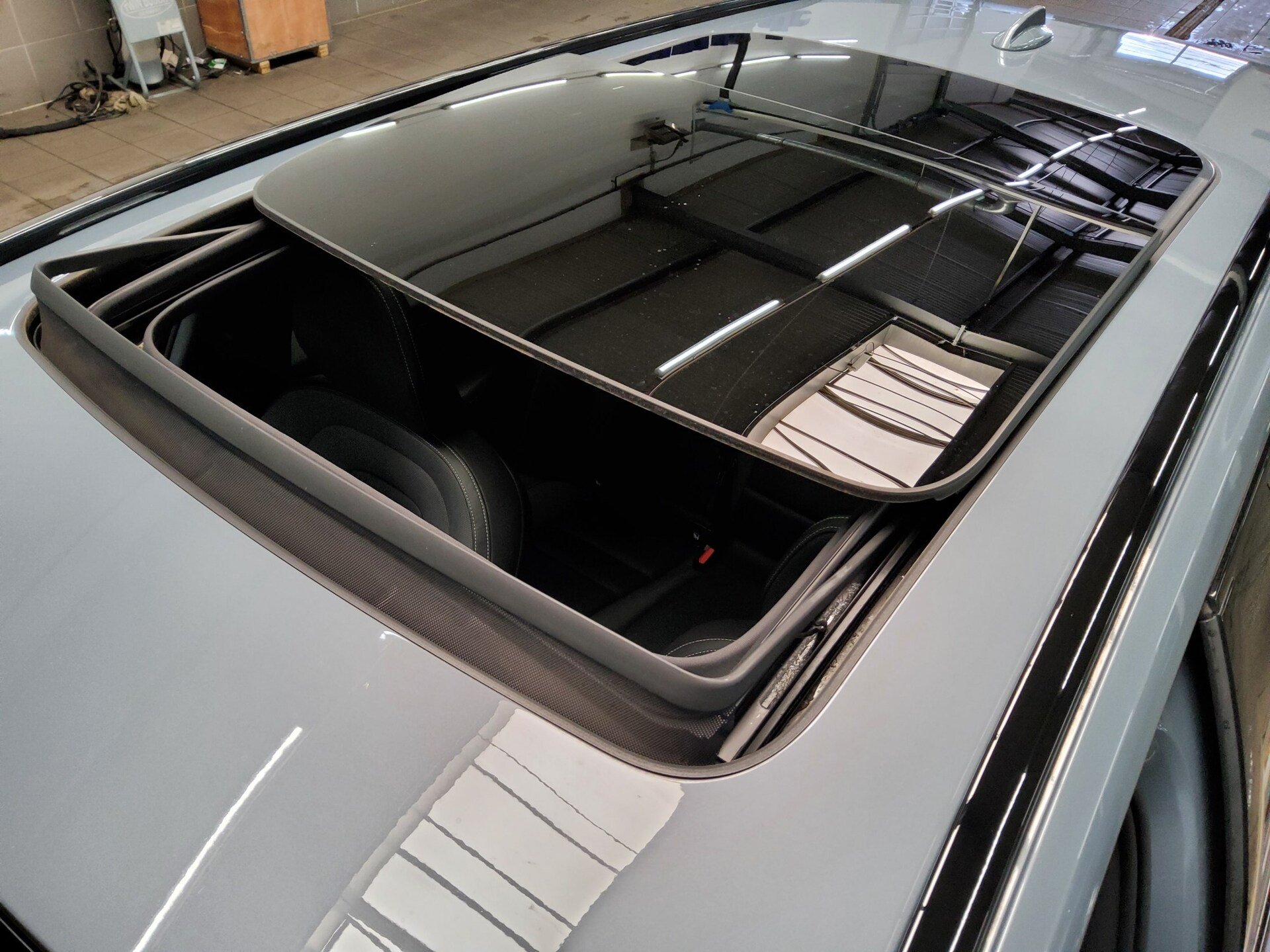 Volvo V60 T6 R-Design Leder Navi LED 13