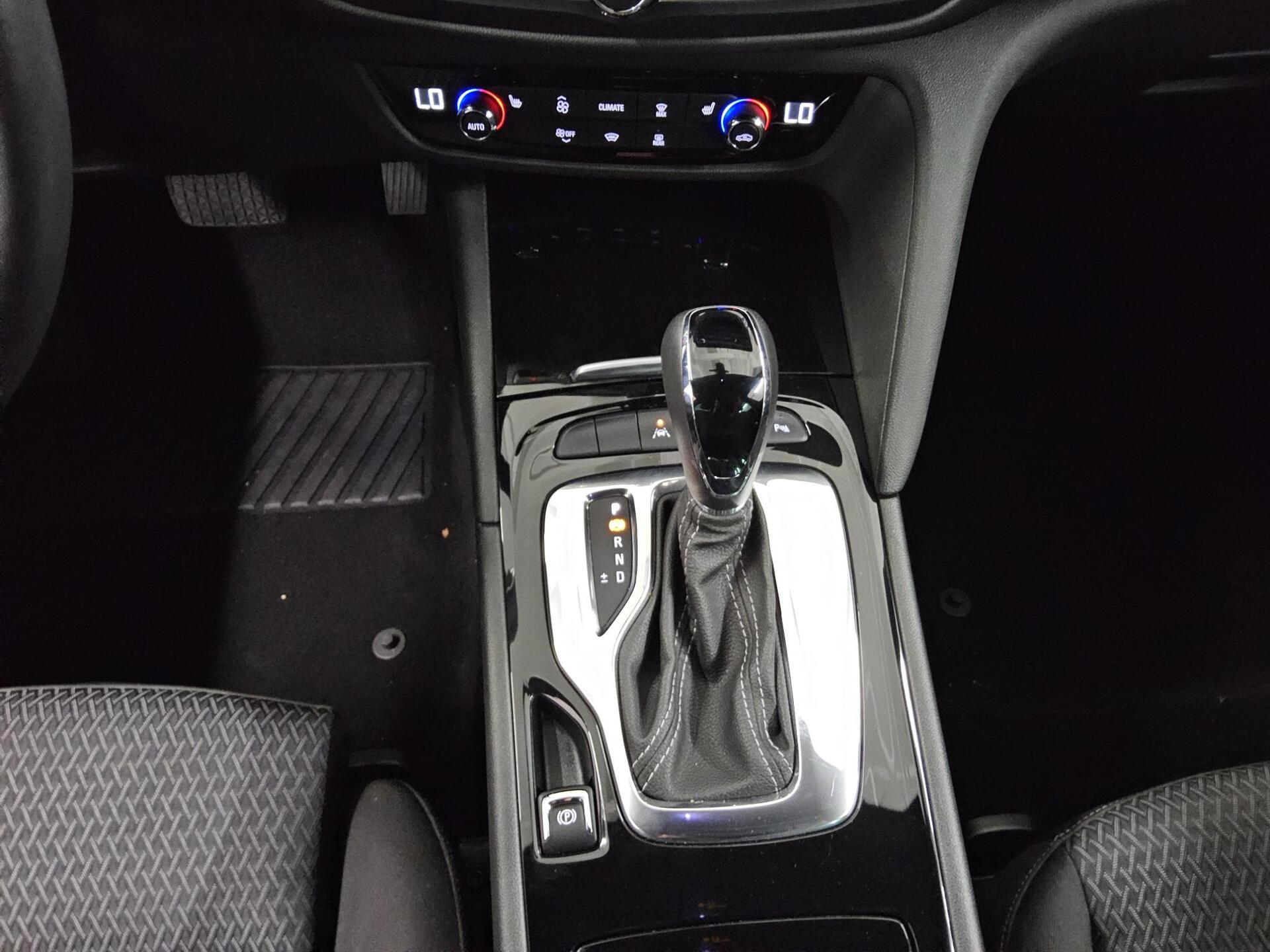 Opel Insignia ST 1.5 D Business Ed. Navi LED RFK 6