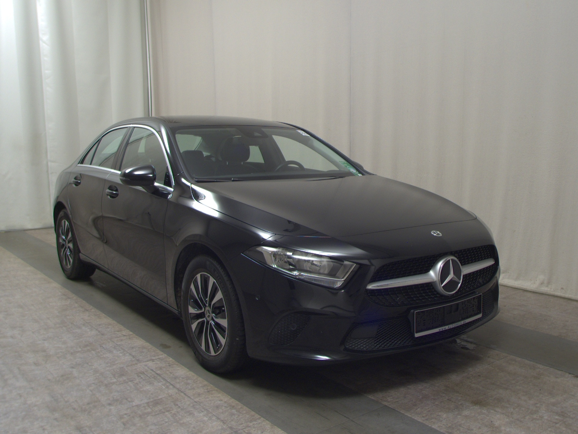 Mercedes-Benz A 180 d Navi T-leder Shz PDC 3