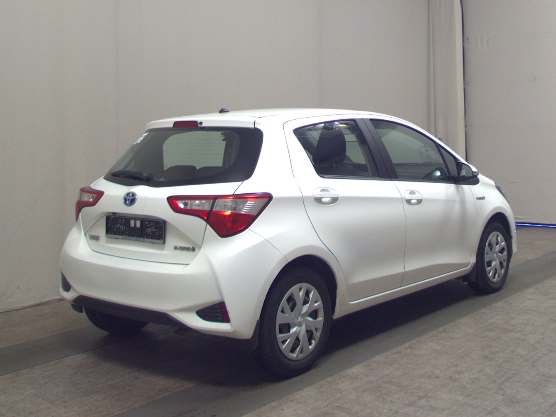 Toyota Yaris 1.5 Navi 4