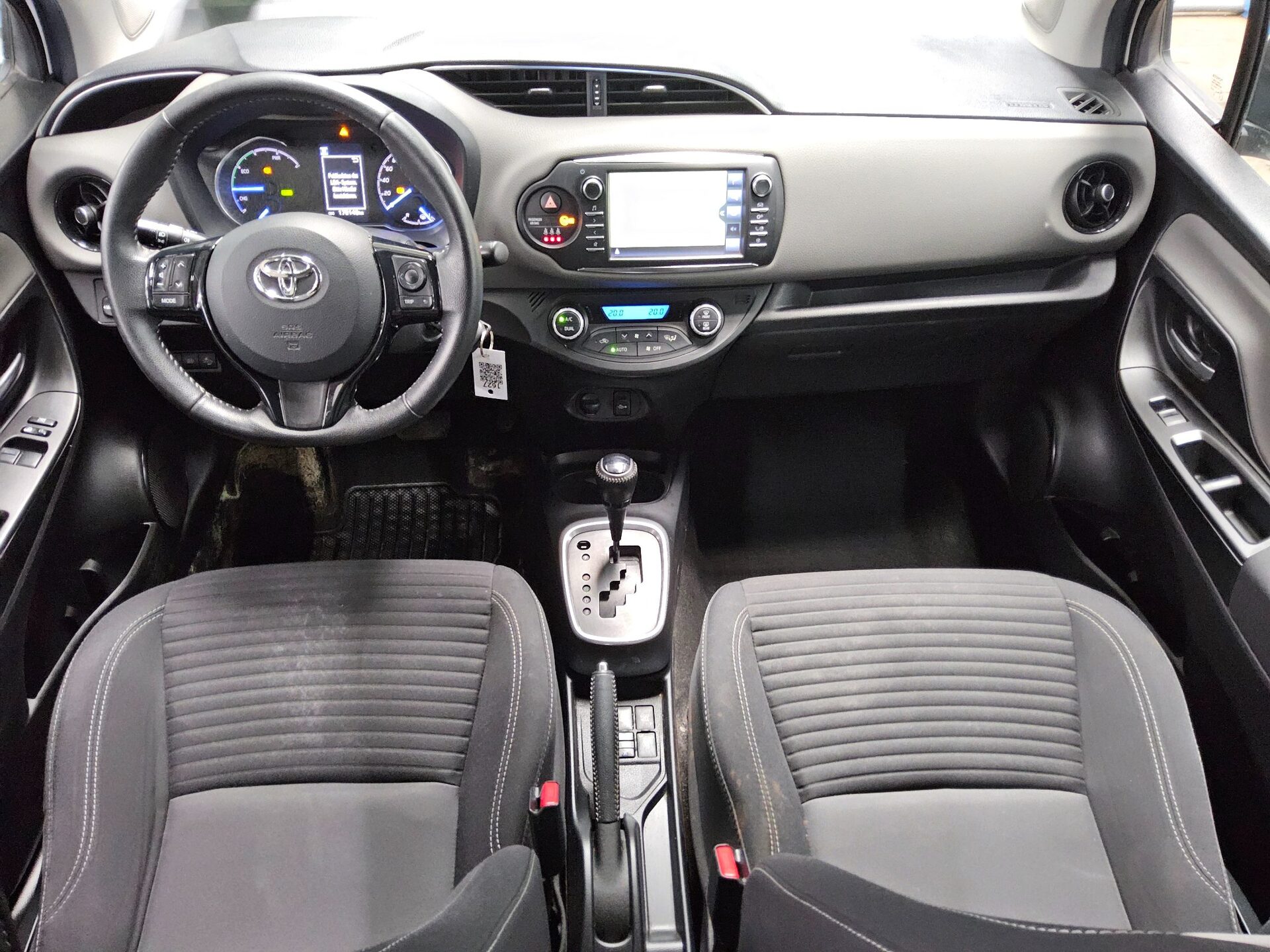 Toyota Yaris 1.5 Navi 5