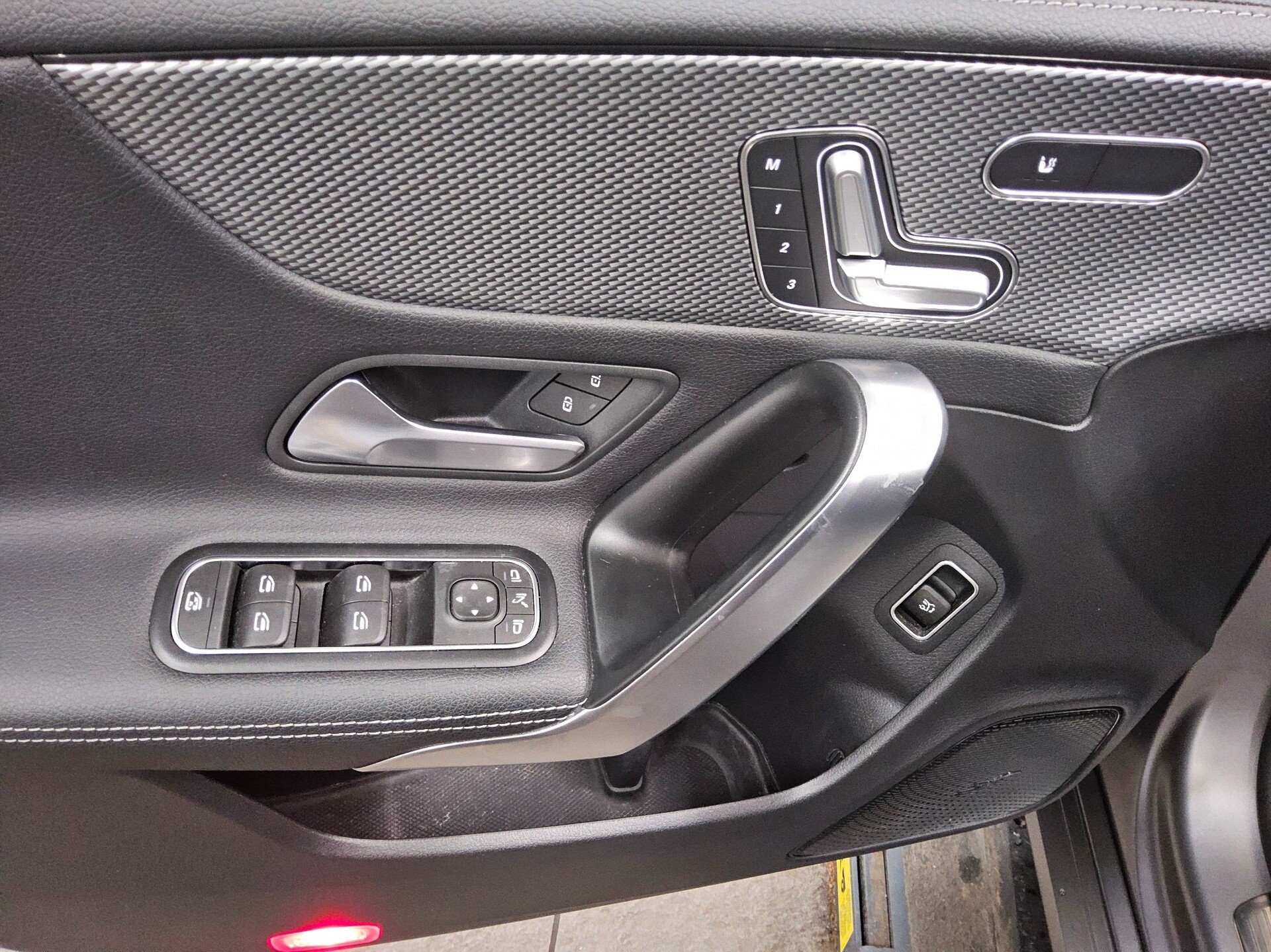 Mercedes-Benz CLA 200 SB d Progressive Navi LED Leder RFK Pano 10