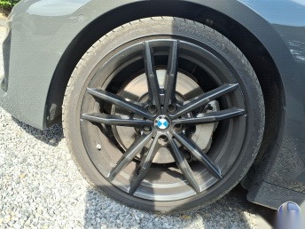 BMW 330dA Touring xDr M-Sport Navi LED LC-Pro Pano 9