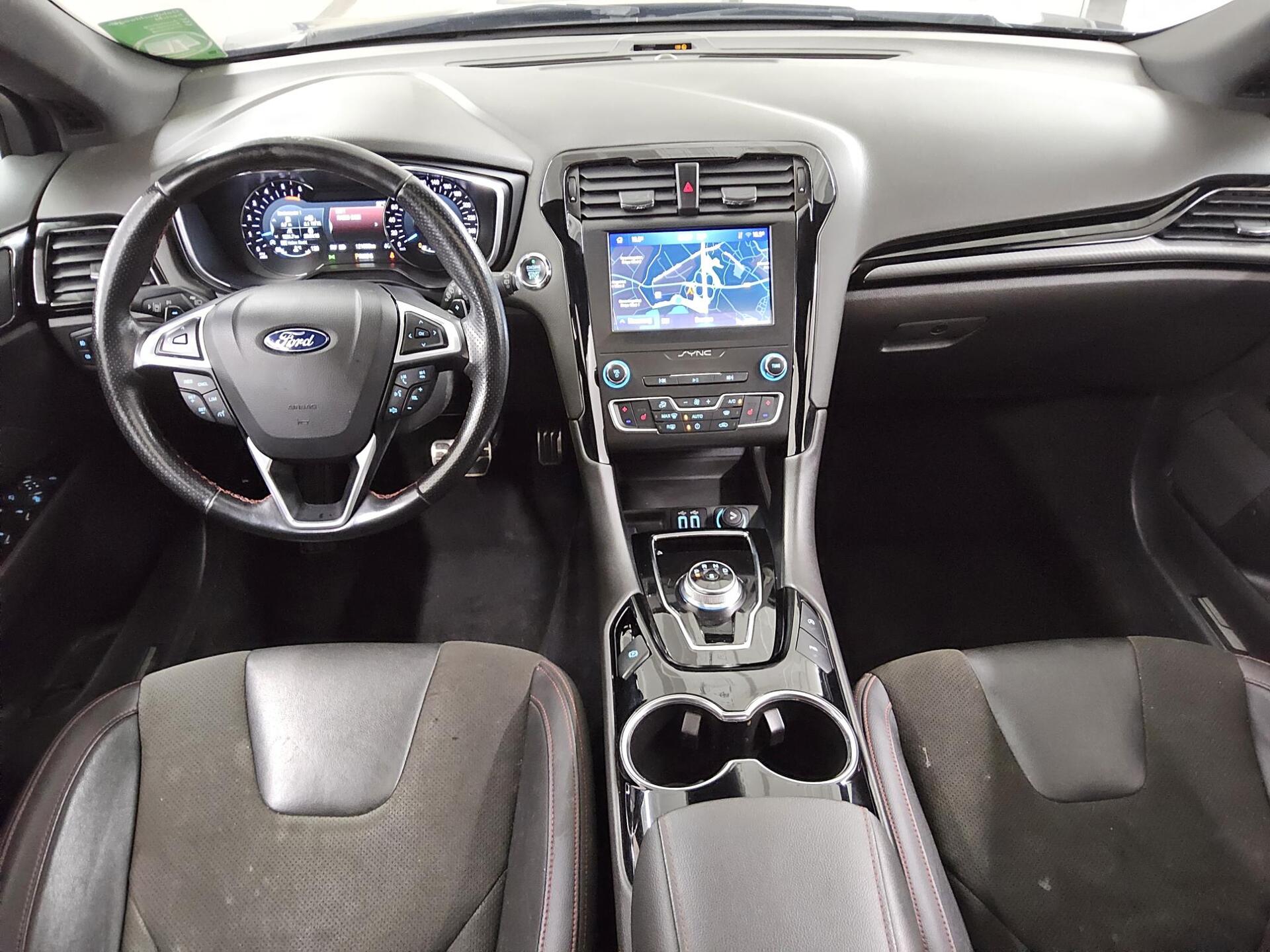 Ford Mondeo Turnier 2.0 EB ST-Line Navi Shz Pano AHK PDC 5
