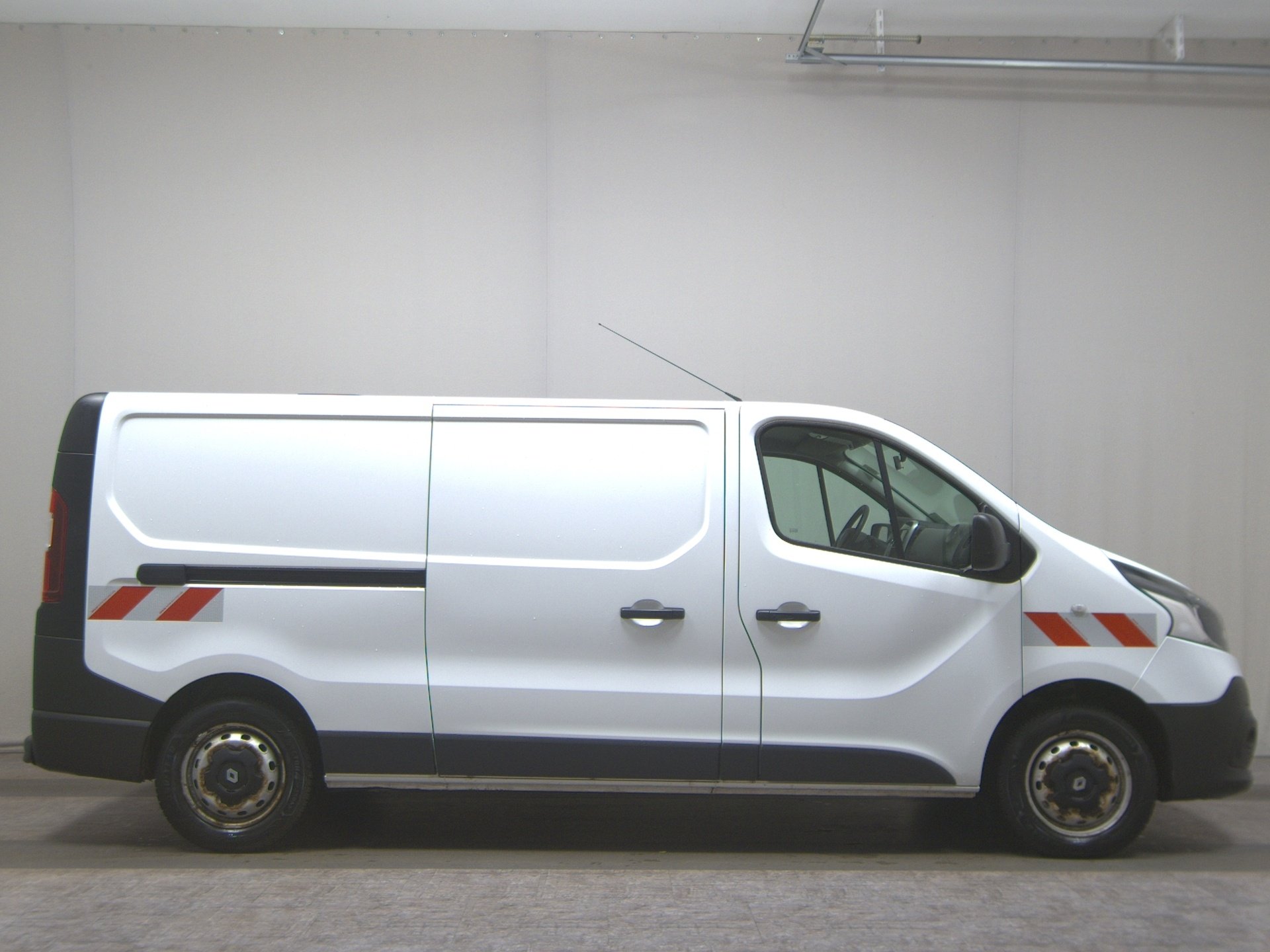 Renault Trafic L2H1 1.6 dCi Regalsystem Navi StHzg PDC
